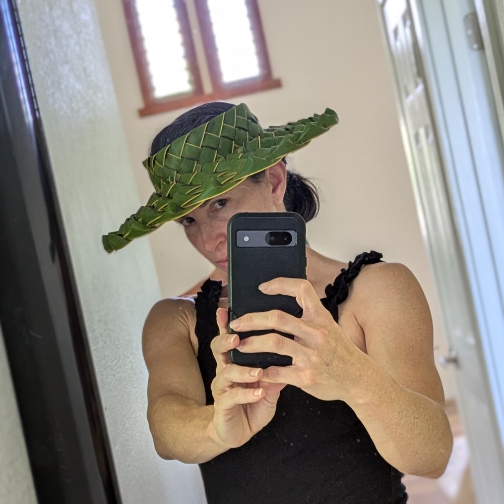 Hawaiian Coconut Leaf Hat - Picture 8 of 14